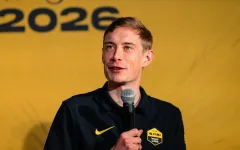 Jonas Vingegaard havaroval během tréninku. Pád měl přijít po honičce s fanouškem