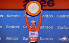 Další rána pro UAE: Jay Vine si po střetu s klokanem zlomil zápěstí