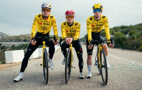 Visma v krizi? Sepp Kuss odstupuje z Ománu, tým trápí nemoci a zranění