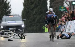 Jan Christen diskvalifikován z Clásica Jaén po kolizi s Van Gillsem