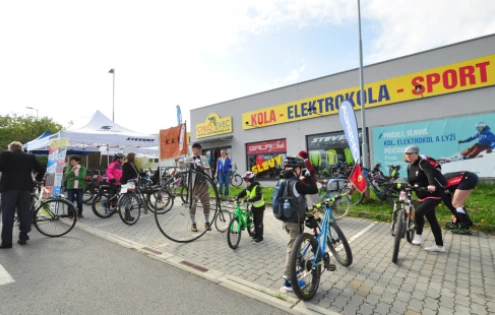 Cyklošvec zahajuje cyklistickou sezonu na Písecku: vyjížďka, testování kol i tombola