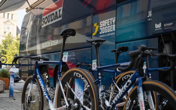 Soudal Quick-Step končí se Specialized a od roku 2027 přechází na Meridu