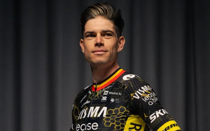 Fanoušci vybírali dres Vismy pro Tour de France. Vyhrála tmavá varianta