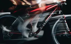 Specialized Epic 9: hmotnost kolem 8,5 kg a maximální efektivita