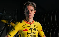 Van Aert odstoupil z Dauphiné. Po pádu ho trápí bolest lokte, čekají ho další vyšetření