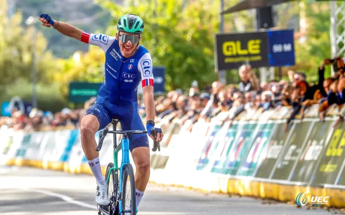 Rekordní smlouva v cyklistice? Paul Seixas si může vydělávat více než Pogačar
