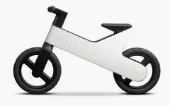 Tesla vstoupila do světa cyklistiky. První kolo se vyprodalo během hodin