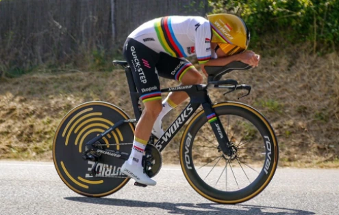 Remco Evenepoel složil poklonu Pogačarovi. Je obrovská čest proti němu závodit