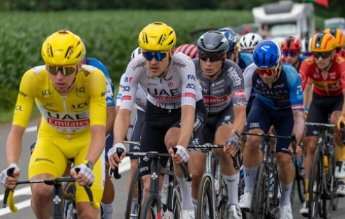 Jasper Philipsen ovládl 17. etapu Tour de France. Boj o zelený trikot je znovu otevřený