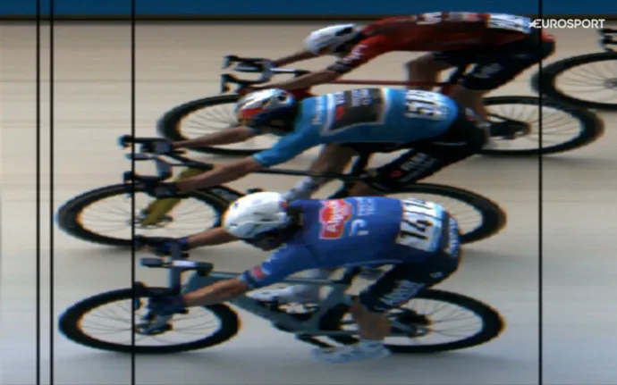 Wout van Aert vyhrál po dramatickém fotofiniši. O vítězi rozhodovali komisaři 20 minut