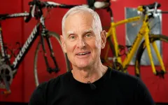 Mike Sinyard se vrací do čela Specialized. Zakladatel značky bude znovu CEO
