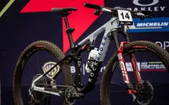 Nová RockShox SID SL je nejlehčí 110mm XC vidlice na trhu