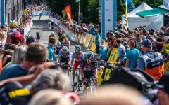 Van der Poel sahal po etapovém vítězství z dlouhého úniku