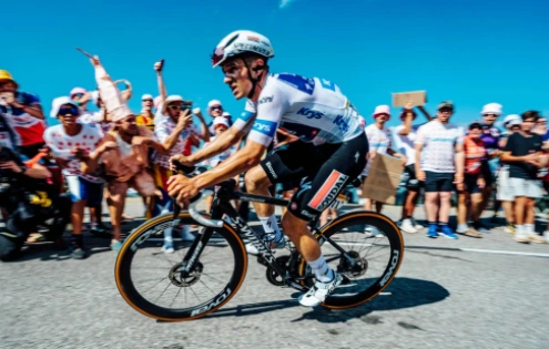 Remco Evenepoel odstoupil z Tour de France 2025 kvůli vyčerpání