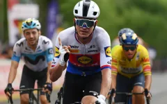 Vacek zůstává u Lidl-Trek. Český talent má smlouvu až do roku 2029