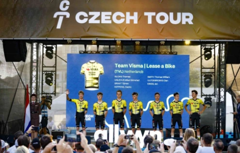 Praha aplaudovala hvězdám Czech Tour na Hradčanském náměstí