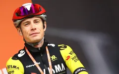 Jonas Vingegaard po pádu slaví vítězství ve druhé etapě Vuelty