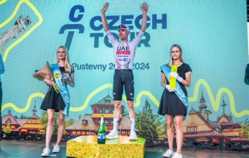 Juan Ayuso předčasně končí v UAE Emirates XRG po neshodách