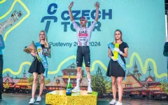 Juan Ayuso předčasně končí v UAE Emirates XRG po neshodách