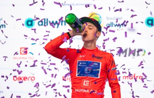 Jakub Otruba zazářil v úniku na Vueltě, odměnou mu byla i tučná pokuta