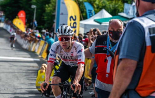 UAE Team Emirates XRG může přepsat historii! Stačí jediný triumf navíc