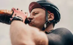 Co je klíčem k dokonalé regeneraci po cyklistice? Jídlo, sprcha, nebo spánek?