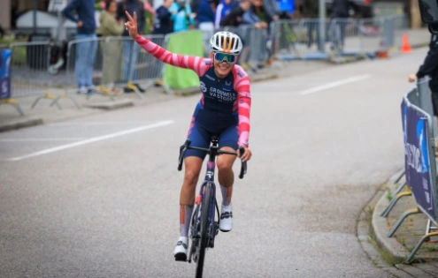 Hezinová míří do WorldTour. Česká juniorka podepsala smlouvu s Picnic PostNL