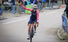 Hezinová míří do WorldTour. Česká juniorka podepsala smlouvu s Picnic PostNL