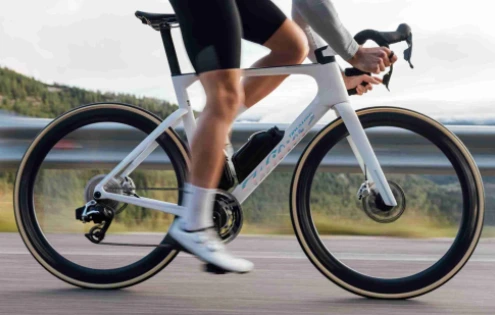 Wilier představil nový Filante ID2, který šetří 14 wattů při rychlosti 40 km/h