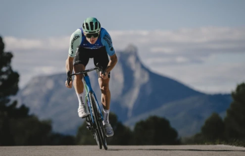 Italský cyklokrosový supertalent sesadil Seixase z trůnu nejmladšího jezdce WorldTour