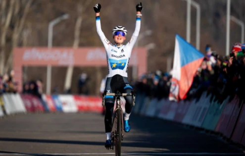 Skvělé české výsledky v Táboře: Bukovská vítězí, Zemanová šestá a Bažant sedmý