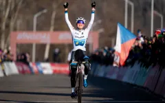 Skvělé české výsledky v Táboře: Bukovská vítězí, Zemanová šestá a Bažant sedmý