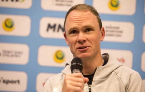 Chris Froome po konci týmu bez angažmá. „Podpis byl absolutní omyl,“ říká šéf
