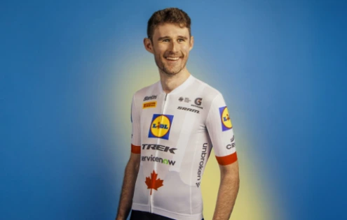 Kanadský cyklista Derek Gee posiluje Lidl-Trek a stává se kolegou Vacka