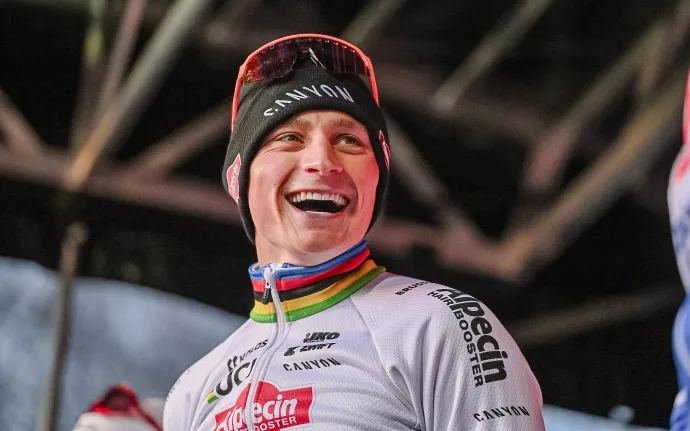 Van der Poel na poslední chvíli mění plány. V Benidormu nakonec závodit bude: „touha závodit byla příliš silná“