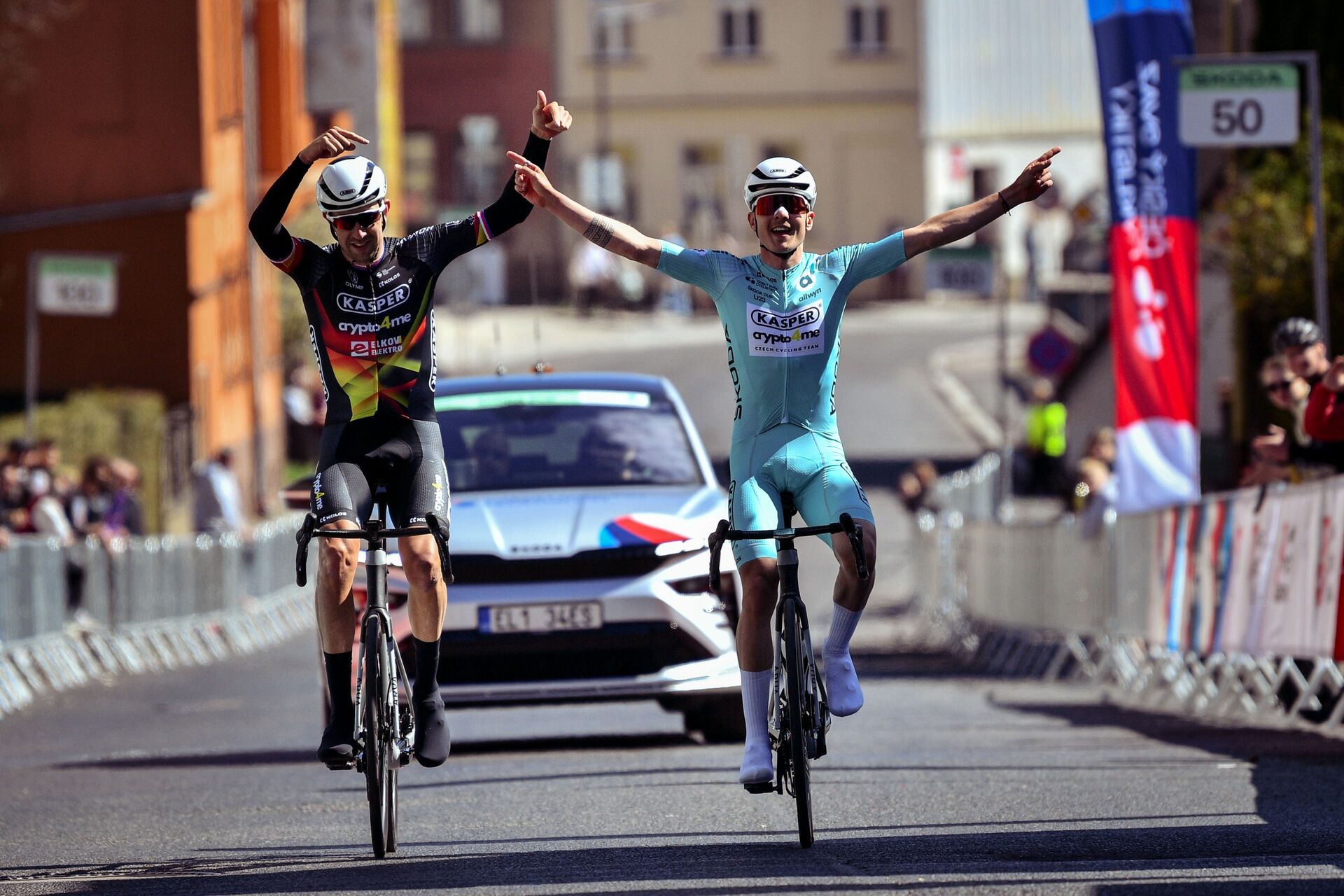 Václav Ježek v České Kamenici dojel do cíle po boku Josefa Černého